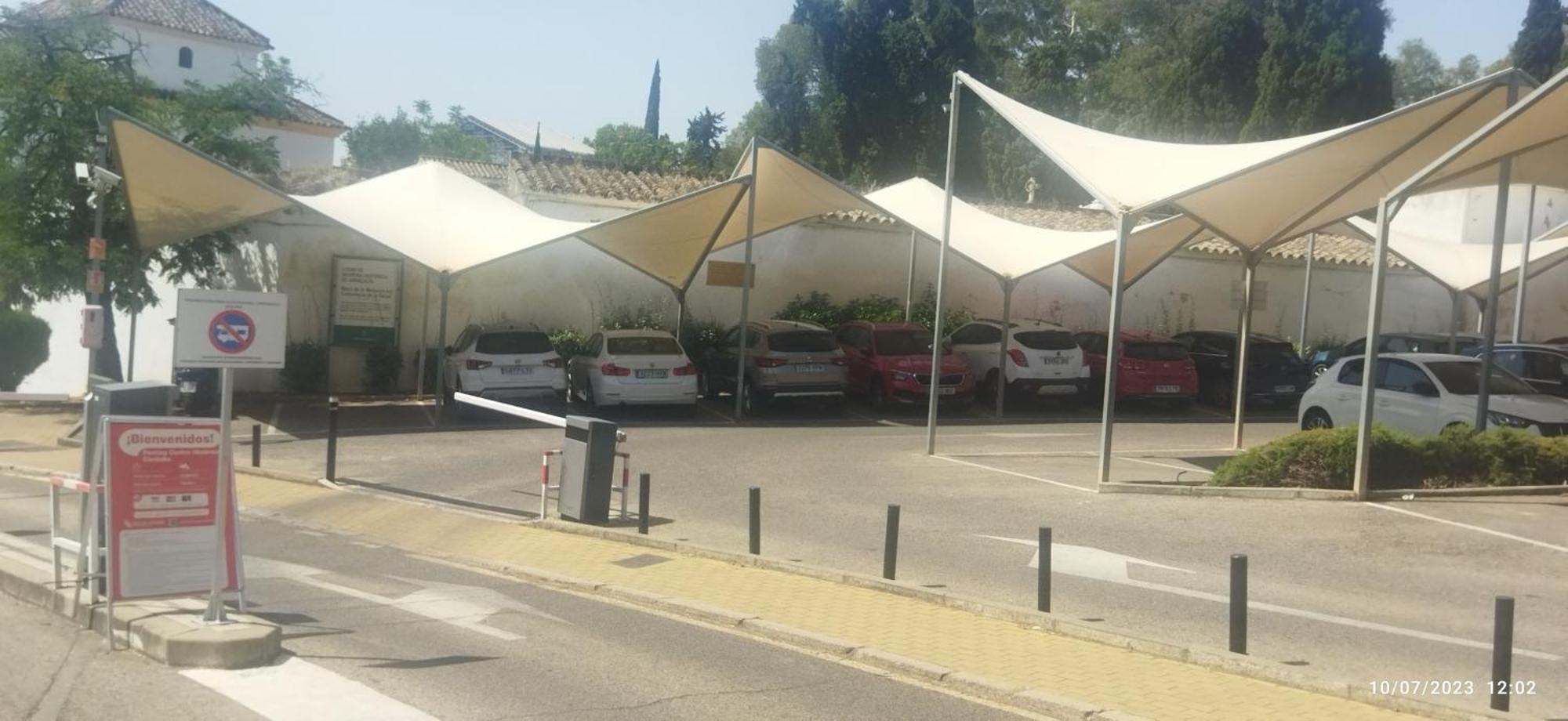 Puerta Sevilla Parking Gratis กอร์โดบา ภายนอก รูปภาพ